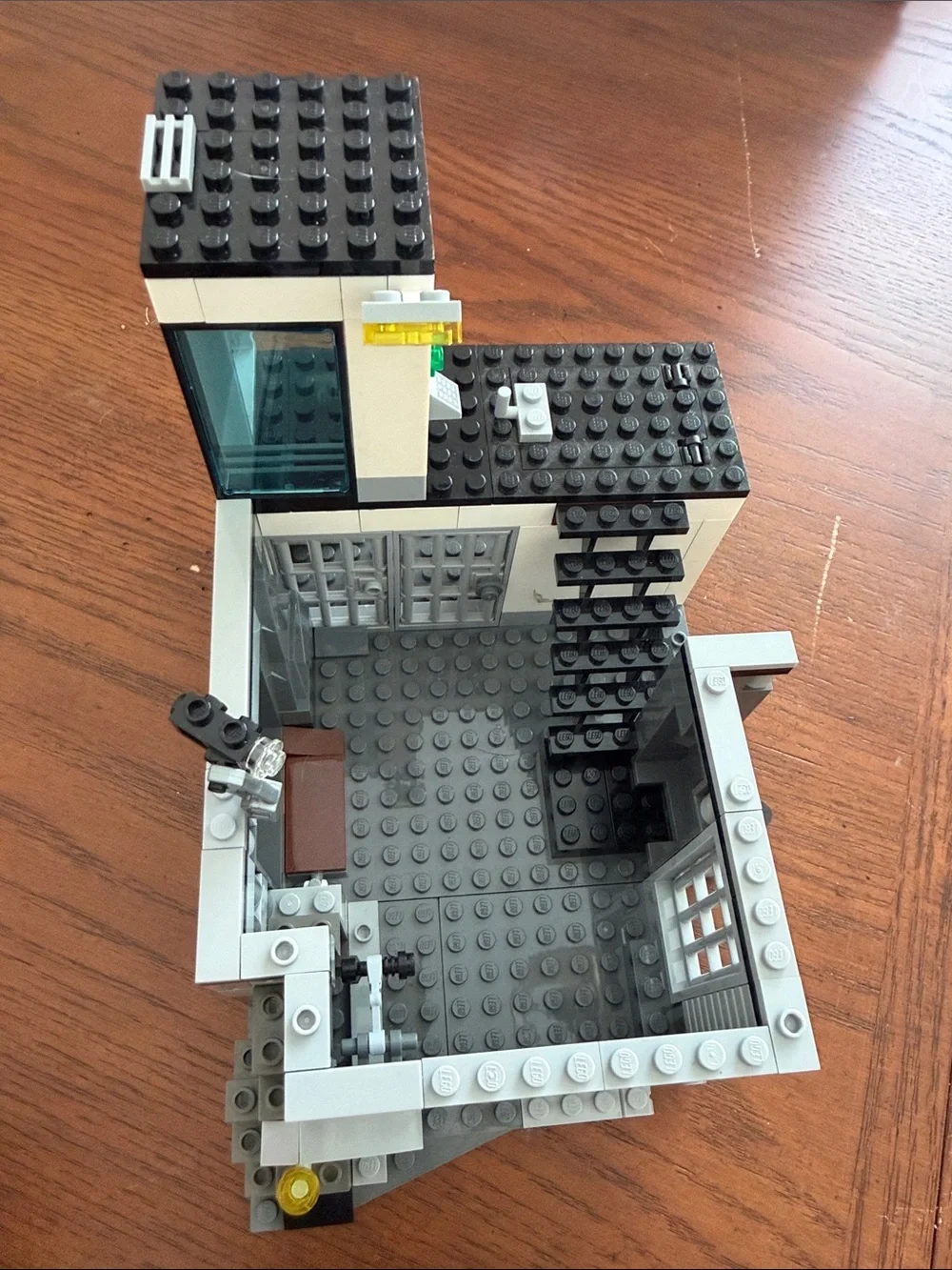 Lego prisoner island 60130 *INCOMPLETE* set
